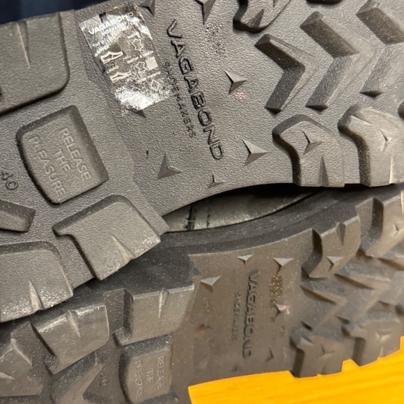 Vagabond Black Cosmo 2.0 Leather Lug Sole Tall Boot - Picture 8 of 11